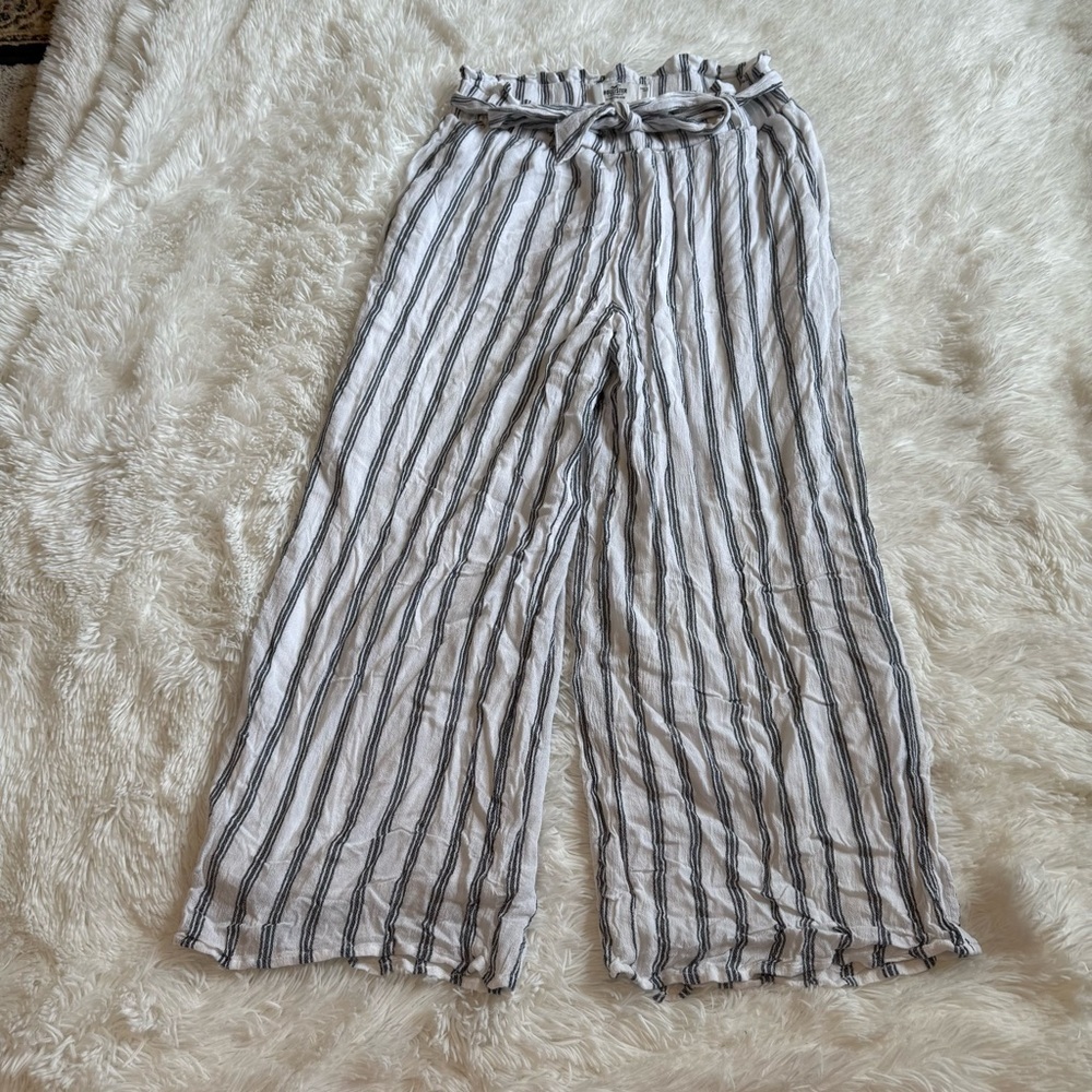 Hollister Ultra High Rise Culottes